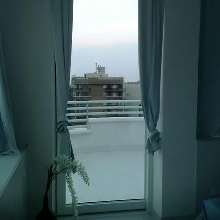 B&B 2 Star Luxury Rooftop 바를레타