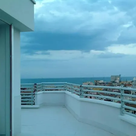 2 Star Luxury Rooftop 3*