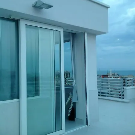 2 Star Luxury Rooftop