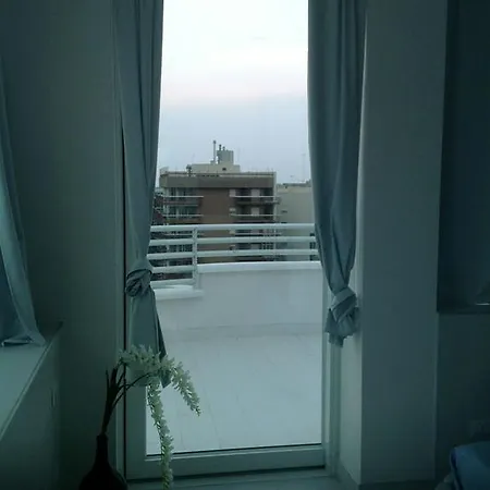 Bed & Breakfast 2 Star Luxury Rooftop 3*